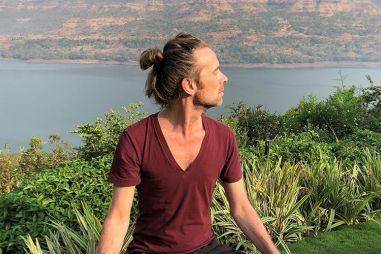 Lees het verhaal van Ayurveda-therapeut Jeroen, die naar India reisde voor een ayurveda programma\'s in twee verschillende ayurvedahotels, een in Kerala en een in Pune. 
