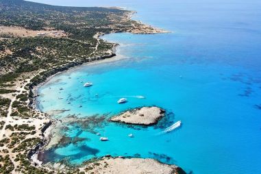 Ontdek de beste wellnesshotels, spa\'s en retreats in Cyprus. Mediterrane rust en ontspanning op zijn best.