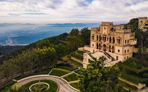 Image for Ananda in the Himalayas, India