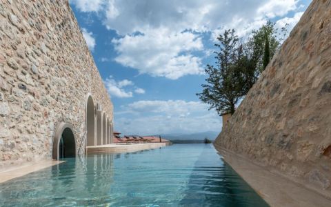 Image for En dat lukt niet met een gewone vakantie?