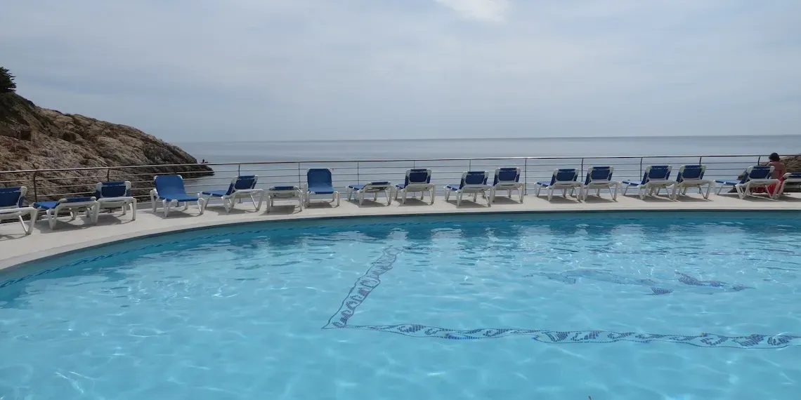 zwembad Ayurveda Resort Port Salvi