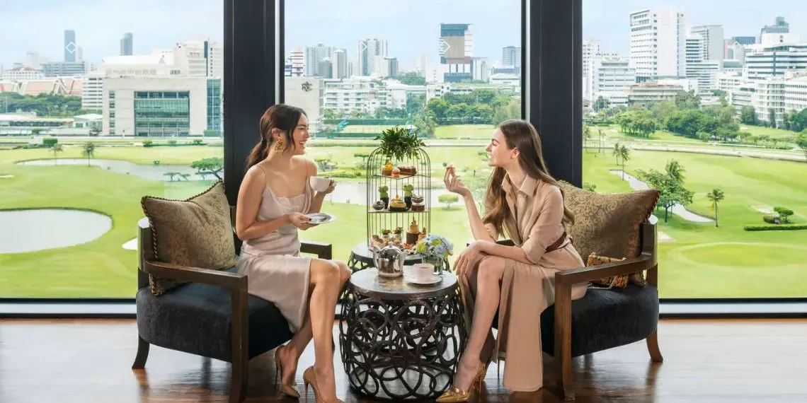 bar NEW! Longevity Hub by Clinique La Prairie St Regis