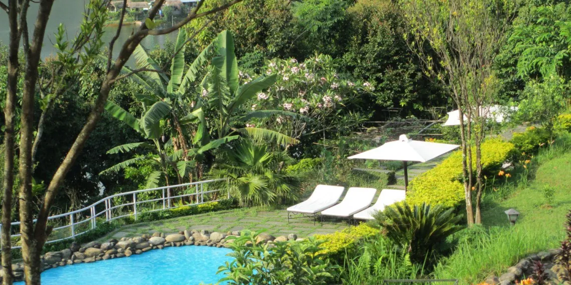 Begnas Lake Resort | Zwembad