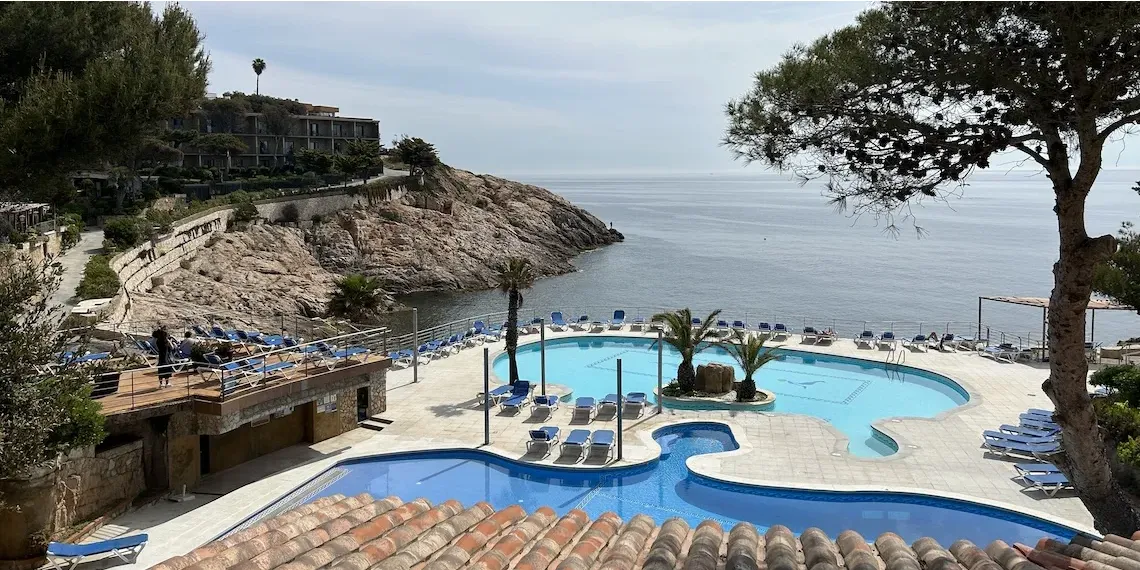 zwembad Ayurveda Resort Port Salvi