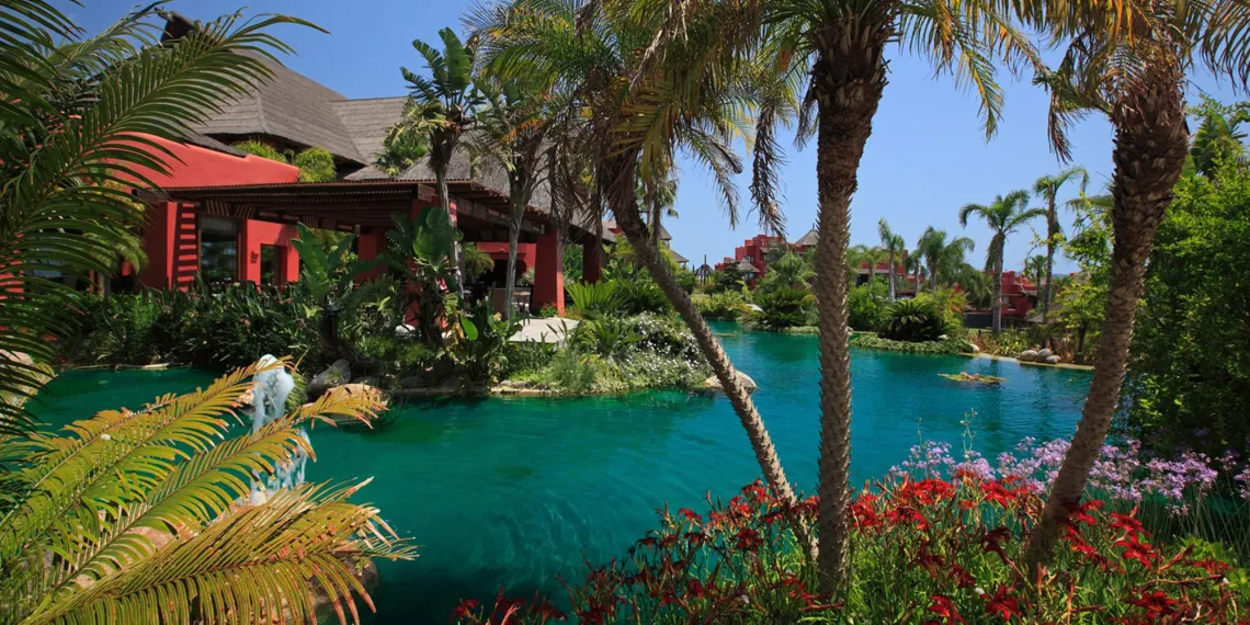 zwembad Asia Gardens Hotel & Thai Spa