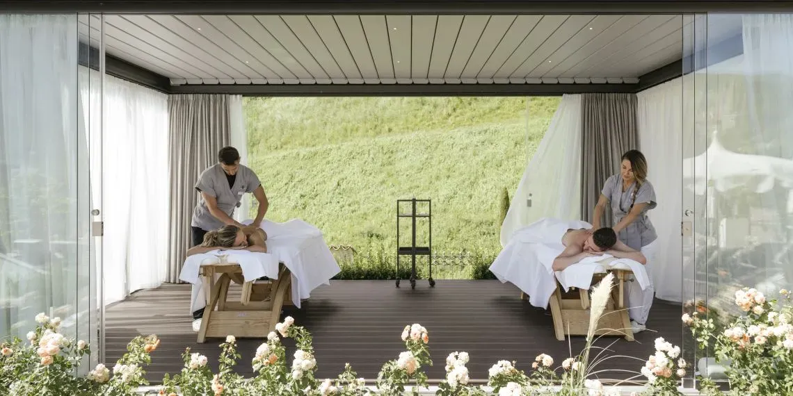 massage buiten Preidlhof Luxury DolceVita Resort