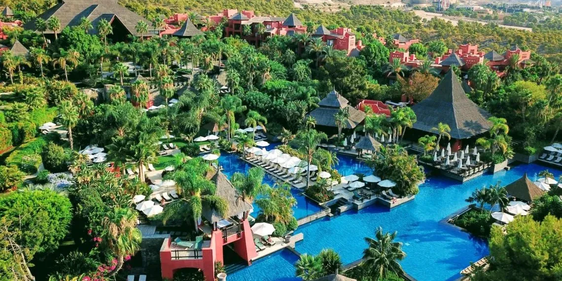 zwembad Asia Gardens Hotel & Thai Spa