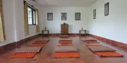 Begnas Lake Resort | Binnen yoga